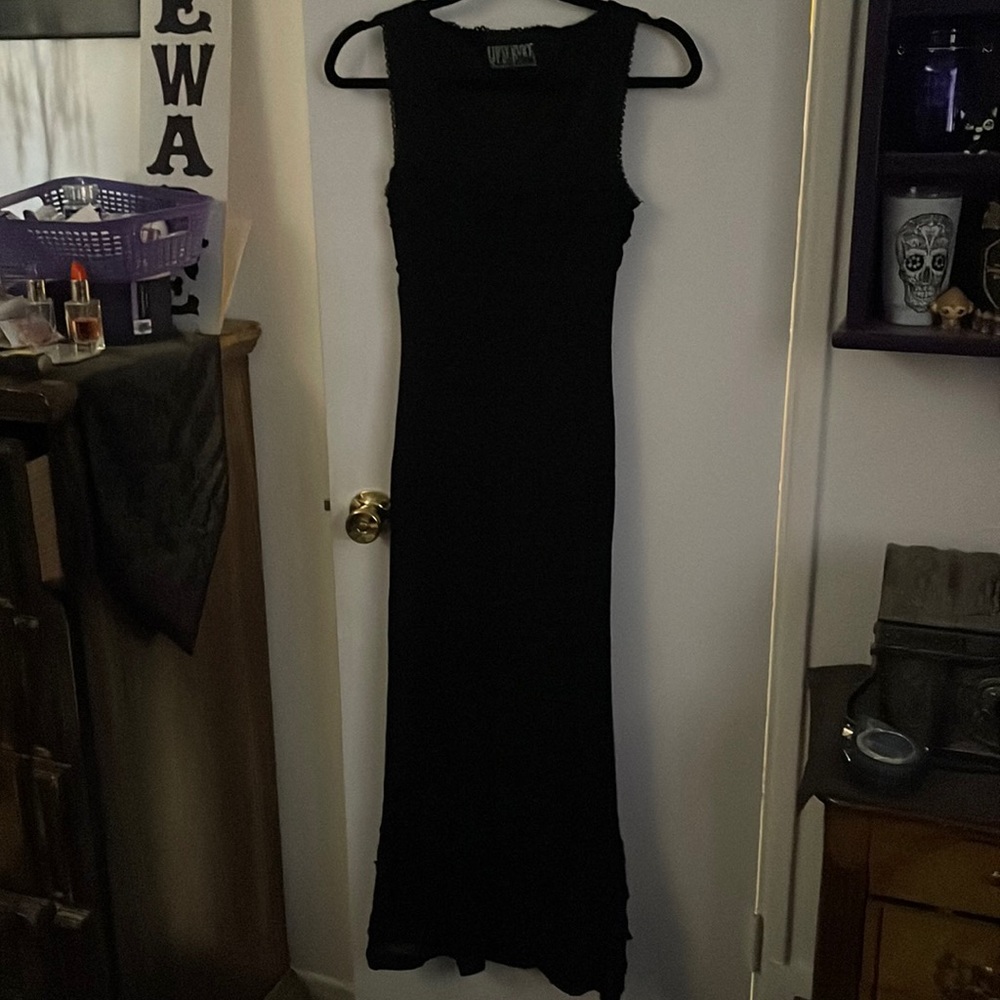 No sleeves long sparkly black goth dress,new never used.